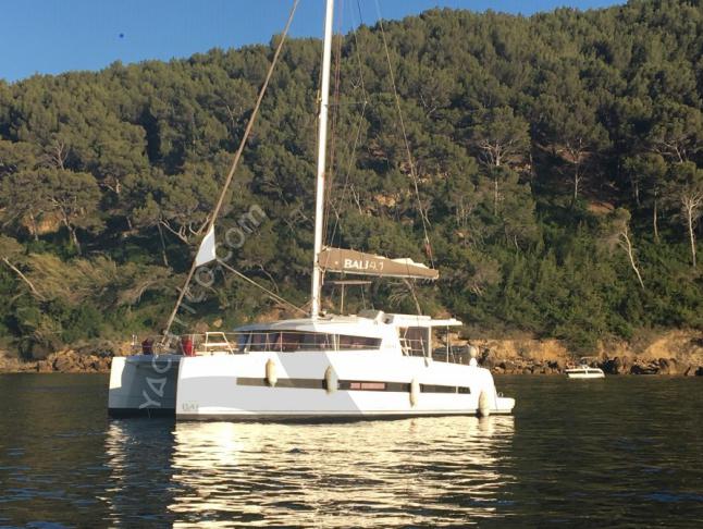 Kat Bali 4.1 Yachtcharter in Vieux Port