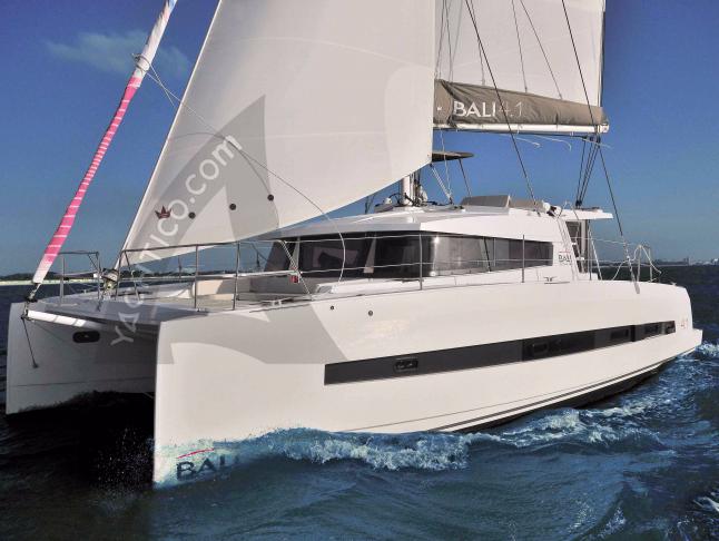 Kat Bali 4.1 chartern in Uturoa