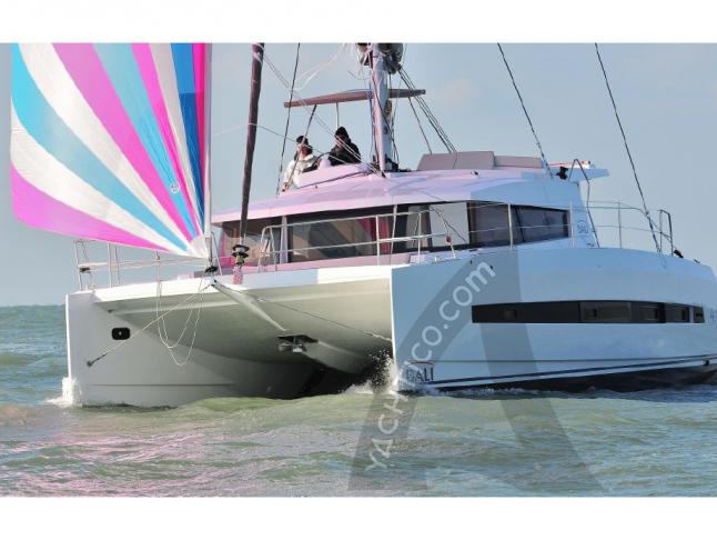 Catamaran Bali 4.1 available for charter in Birgu