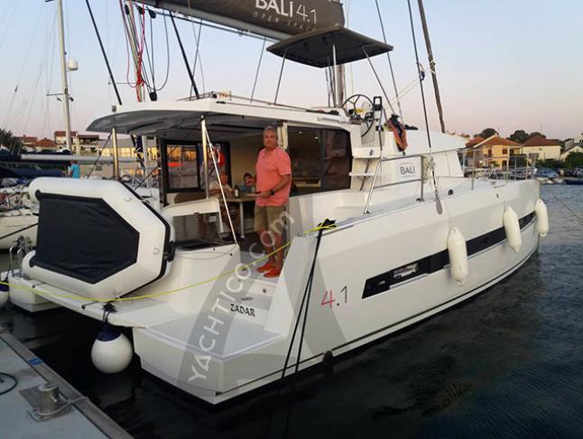 Catamaran Bali 4.1 for charter in Biograd na Moru