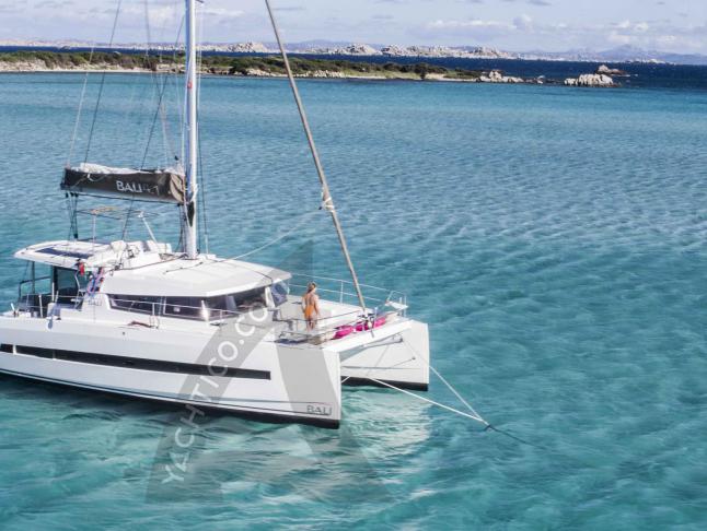 Catamaran Bali 4.1 for rent in Benitses Marina
