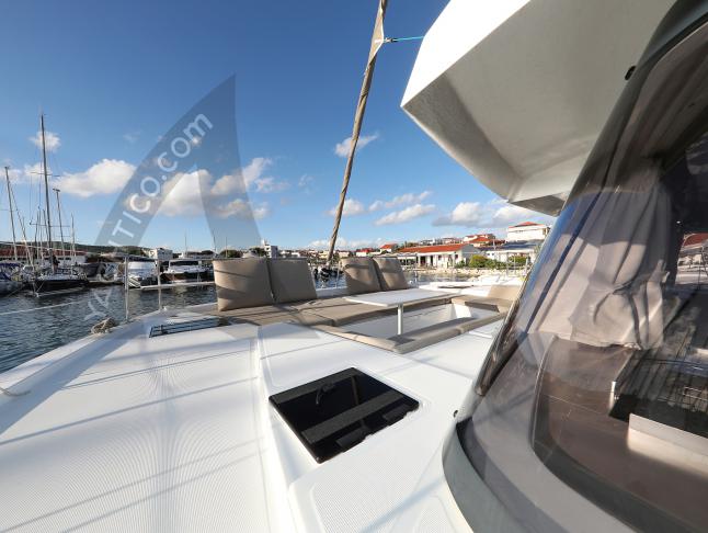 Catamaran Bali 4.2 for hire in ACI Marina Vodice