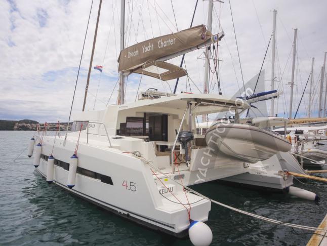 Katamaran Bali 4.5 chartern in Marina di Olbia