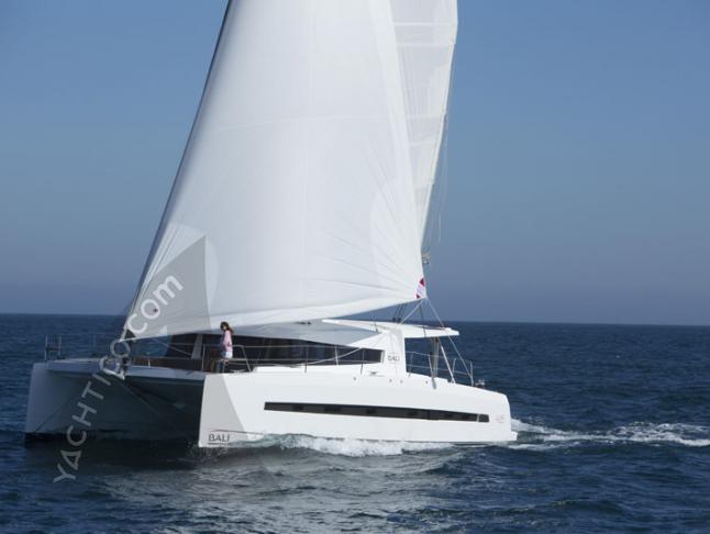 Kat Bali 4.5 chartern in Yachthafen Marina Phuket