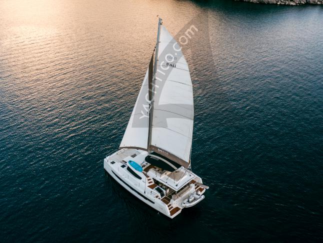 Kat Bali 4.8 chartern in Lefkas