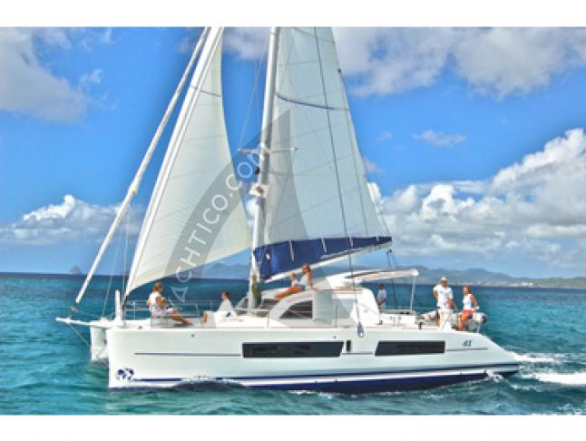 Katamaran Catana 42 in Nelsons Dockyard chartern