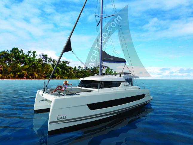 Kat Catspace Yachtcharter in Bormes les Mimosas