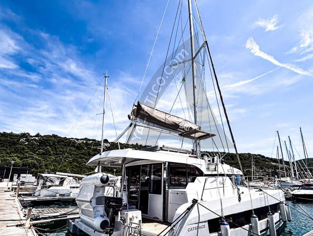 Cat Catspace available for charter in Primosten