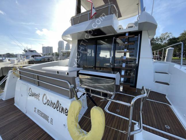 Cat Fountaine Pajot MY 37 available for charter in Vinoy Resort Marina