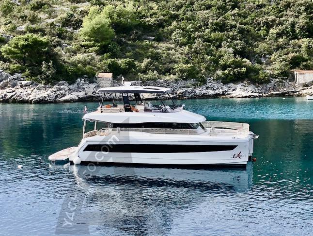 Motoryacht Fountaine Pajot MY 44 chartern in Marina Mandalina