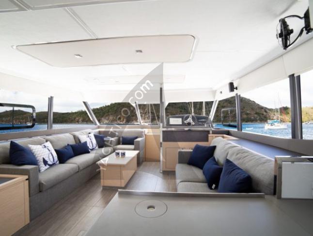 Kat Fountaine Pajot MY 44 Yachtcharter in Nanny Cay Marina