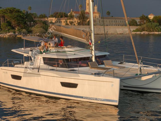 Catamaran Helia 44 Evolution available for charter in Desroches
