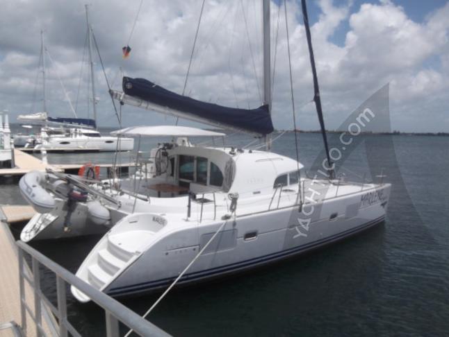 Catamaran Lagoon 380 for rent in Marina Cienfuegos