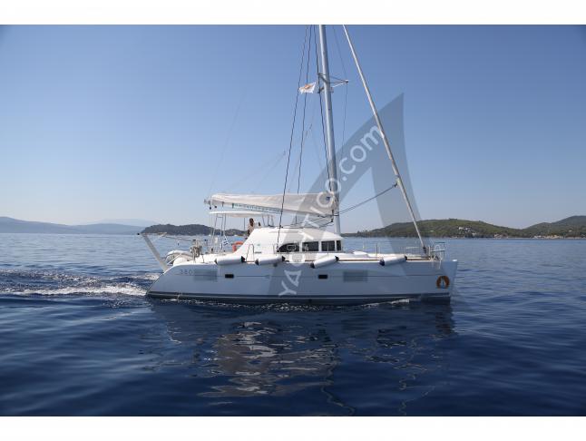 Catamaran Lagoon 380 for charter in Volos Harbour