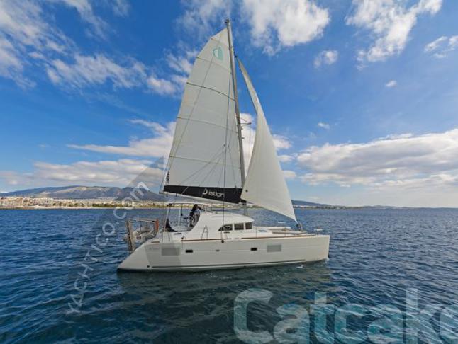 Catamaran Lagoon 380 S2 for rent in Lefkas Marina