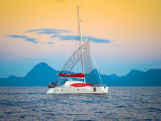 Cat Lagoon 380 S2 for charter in Afareaitu