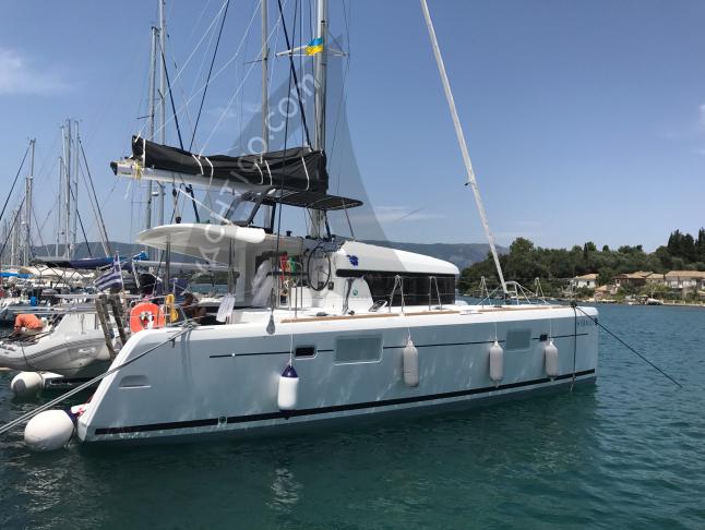 Katamaran Lagoon 39 chartern in Lavrio