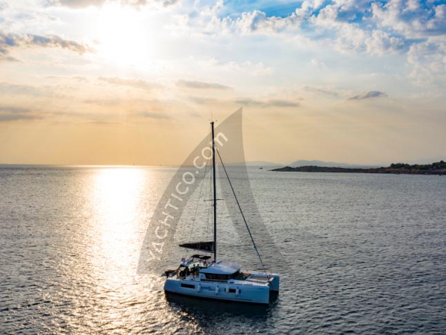 Cat Lagoon 40 for hire in Gouvia Marina