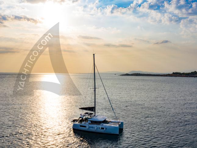 Katamaran Lagoon 40 chartern in Gouvia Marina
