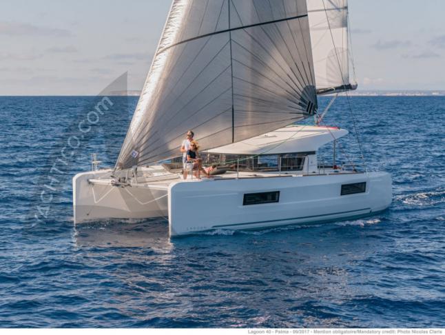 Catamaran Lagoon 40 for rent in Salerno