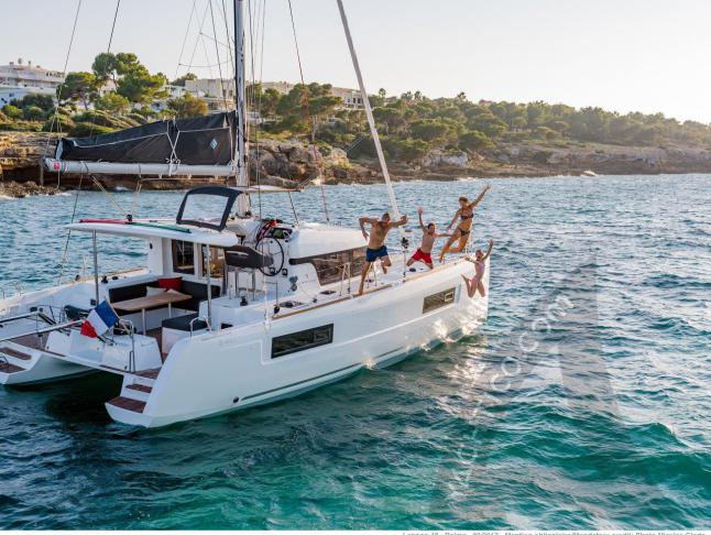 Cat Lagoon 40 available for charter in Seget