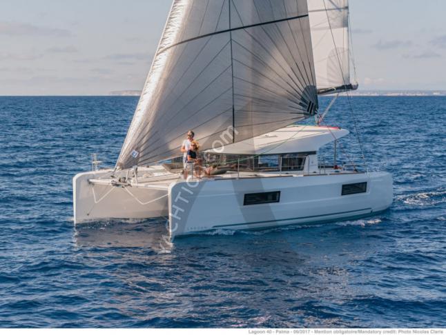 Cat Lagoon 40 for hire in Lefkas