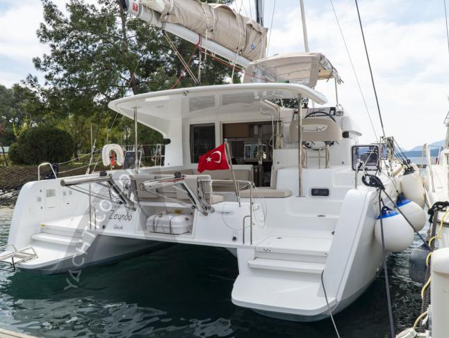 Kat Lagoon 40 Yachtcharter in Göcek Marina