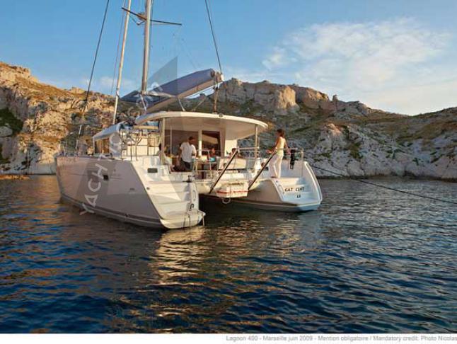 Katamaran Lagoon 400 Yachtcharter in Vodice