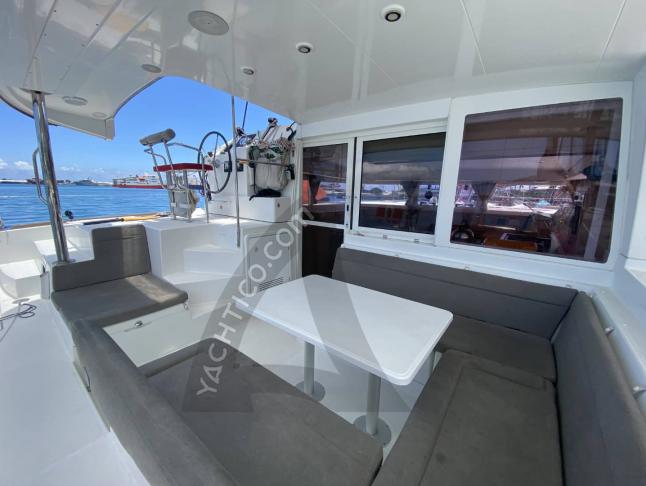 Katamaran Lagoon 400 S2 Yachtcharter in Avatoru