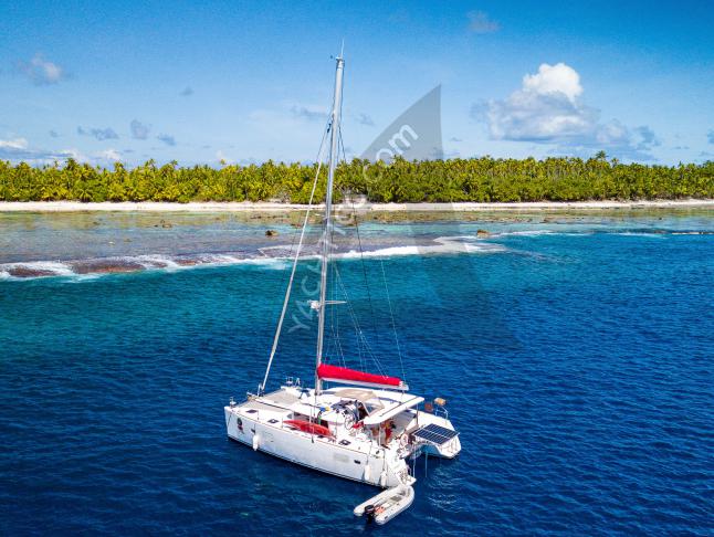 Cat Lagoon 400 S2 for rent in Papeete