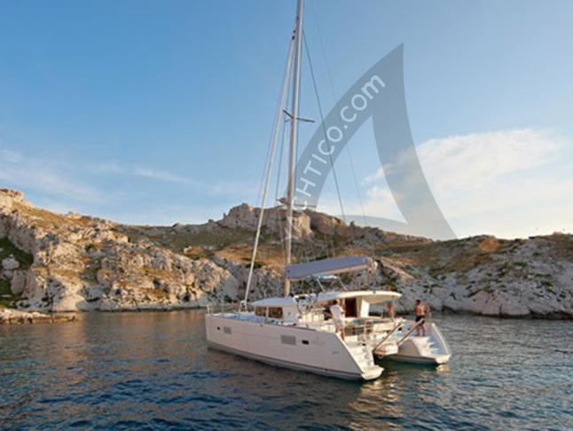 Katamaran Lagoon 400 S2 chartern in Athen