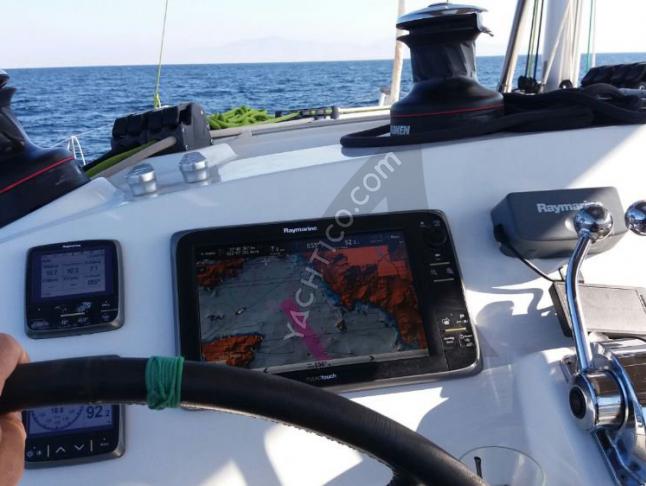 Cat Lagoon 400 S2 for hire in Nea Peramos
