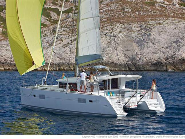 Cat Lagoon 400 S2 for rent in French Cul de Sac