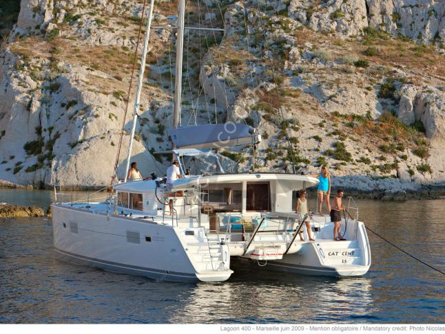 Kat Lagoon 400 S2 Yachtcharter in ACI Marina Trogir