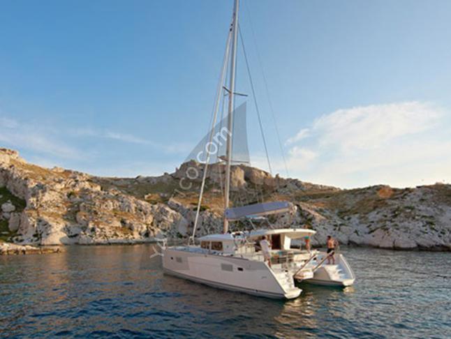 Kat Lagoon 400 S2 chartern in Athen