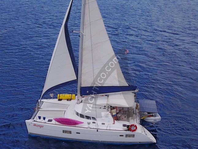 Cat Lagoon 410 for charter in Red Hook