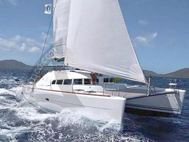 Kat Lagoon 410 S2 Yachtcharter in Marina Fort Louis