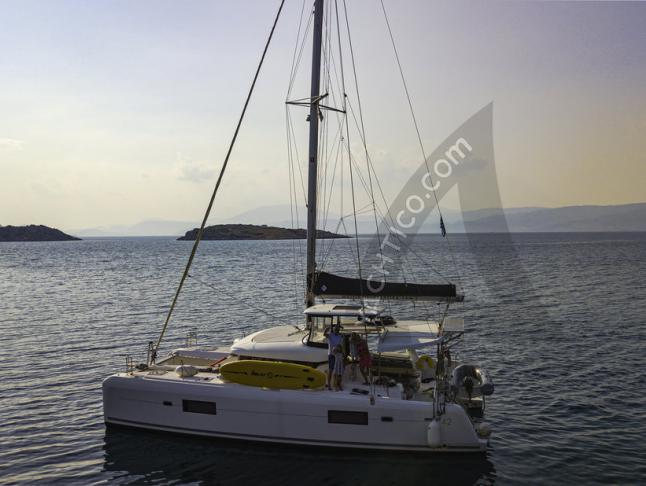 Cat Lagoon 42 for charter in Lavrio
