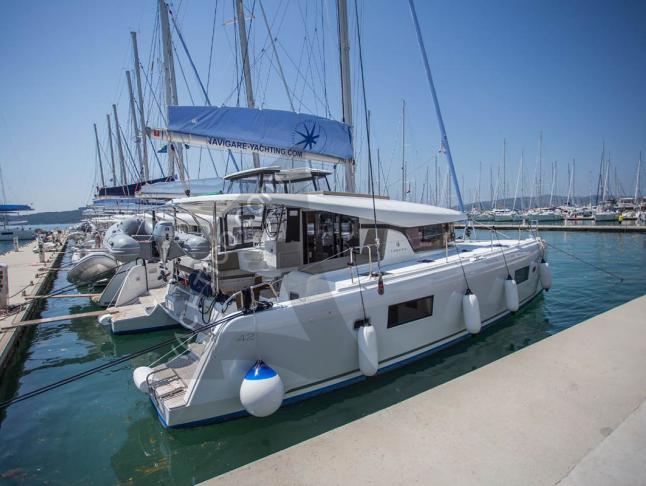 Catamaran Lagoon 42 available for charter in Seget