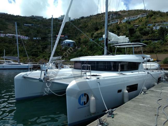 Kat Lagoon 42 chartern in Red Hook