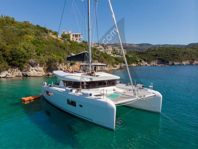 Kat Lagoon 42 Yachtcharter in Gouvia