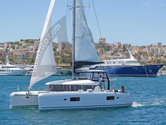 Catamaran Lagoon 42 for hire in Kos City