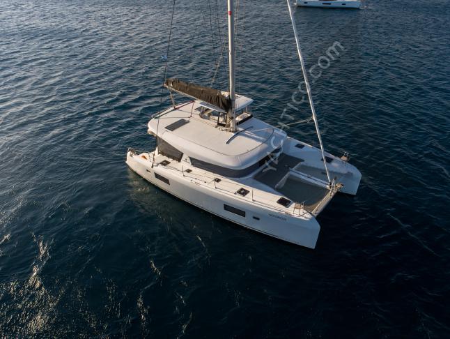 Katamaran Lagoon 42 chartern in Athen