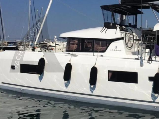 Cat Lagoon 42 for rent in Preveza Marina