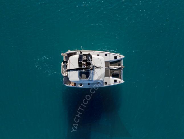 Kat Lagoon 42 chartern in Athen