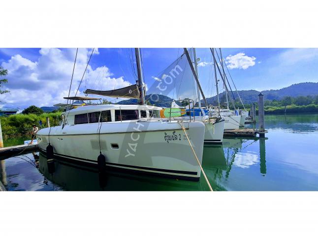 Katamaran Lagoon 421 chartern in Koh Chang Marina Resort