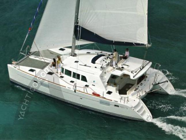 Katamaran Lagoon 440 chartern in Sibenik