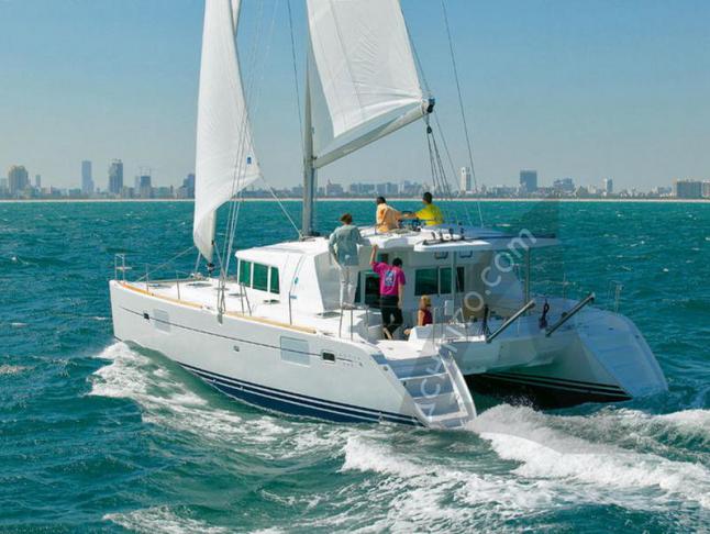 Catamaran Lagoon 440 for rent in Sukosan Bibinje