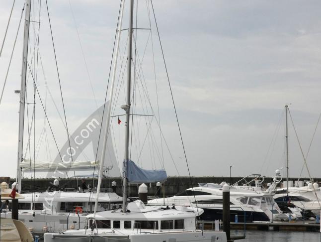 Catamaran Lagoon 450 for hire in Athens