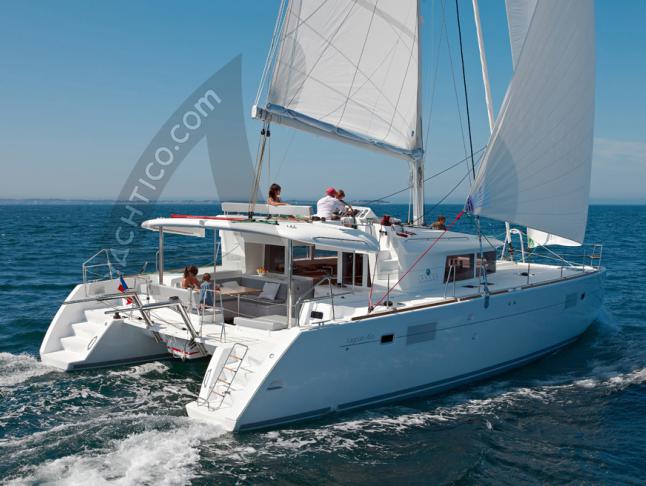 Kat Lagoon 450 chartern in Sibenik